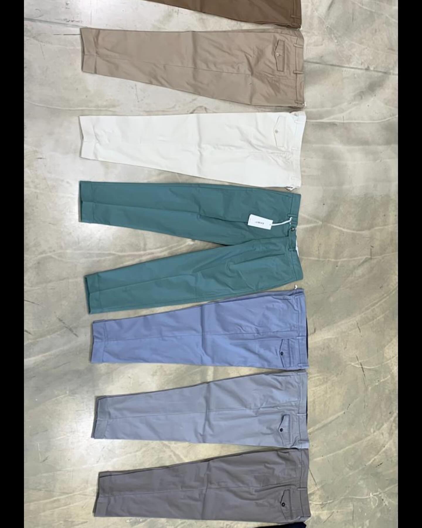 Primavera in arrivo  pantaloni cotone stretch tante le varia