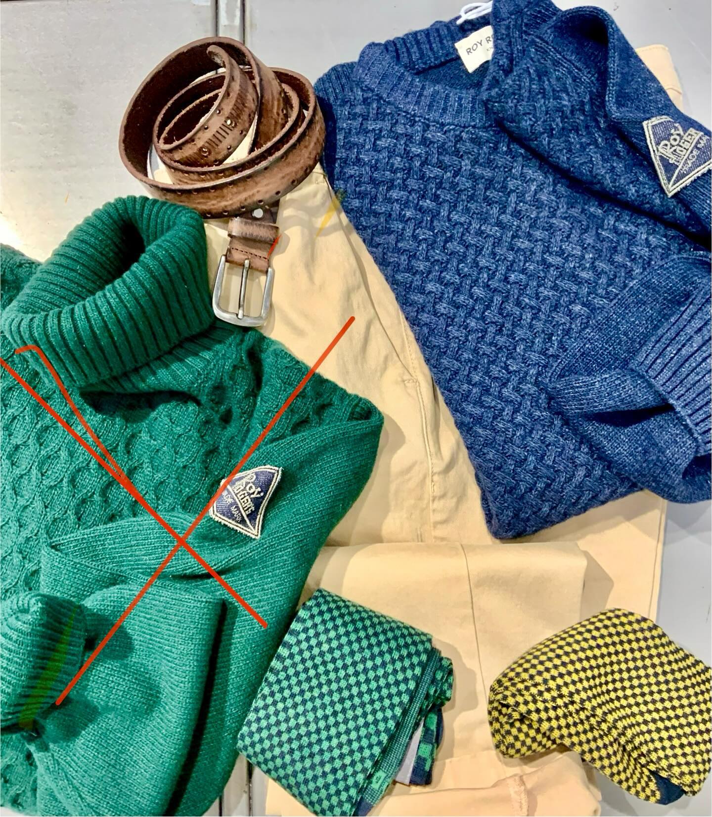 Maglie g Collo blu  Roy Roger  lavorata sul davanti  misto c
