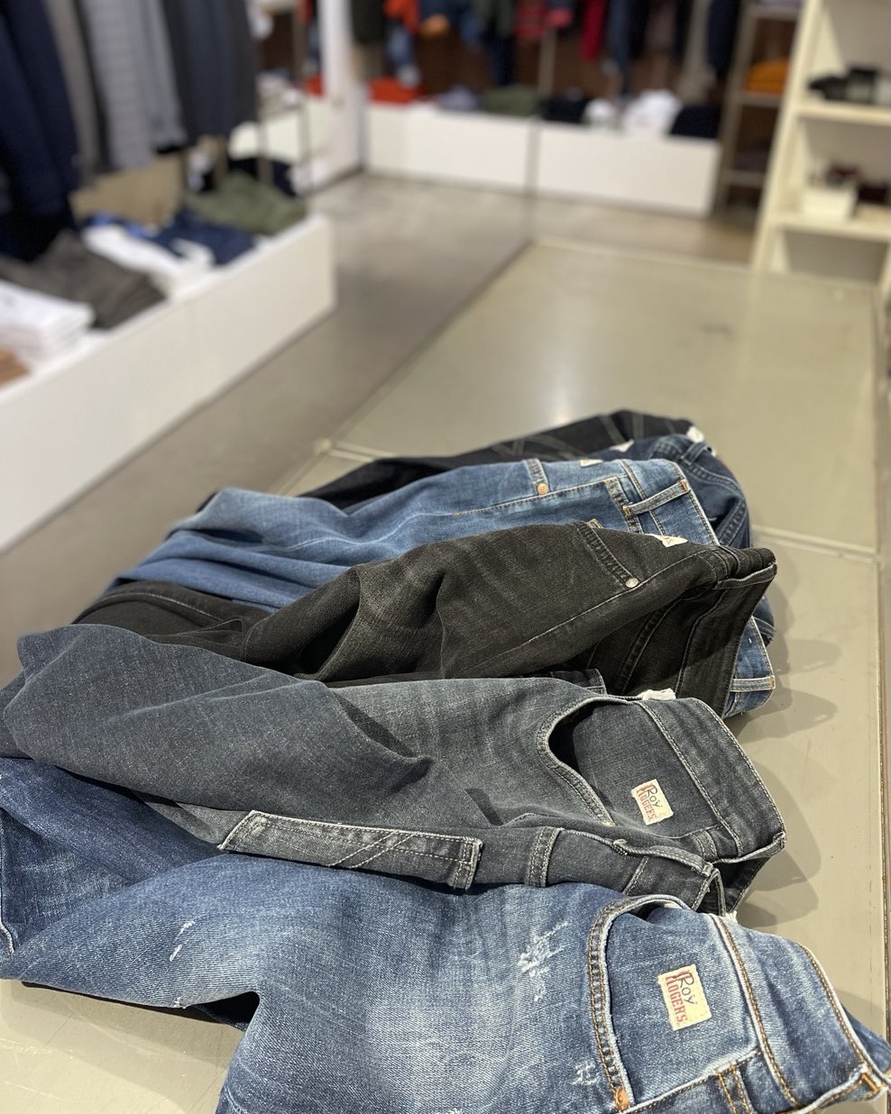 JEANS… perfetto x questa stagione 🤩🤩