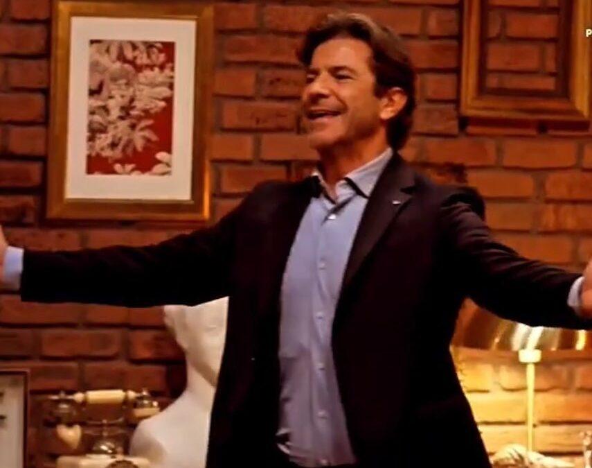 PAOLO CONTICINI veste PIERO GIACHI 🤩.. vieni anche tu a vedere e provare tutte le novità 🎄🎁🎅🏻🤩