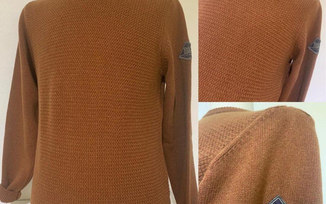 Maglia giro collo uomo misto cashmere , lavorata sul davanti ..