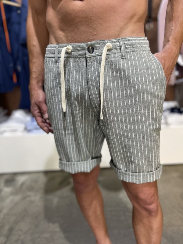 Pantaloncino corto uomo estivo a righe Piero Giachi - immagine 2