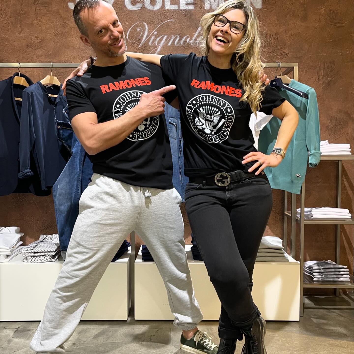 Arrivate le nuove t-shirt 🤩🤩RAMONES  e tante altre !!!! 