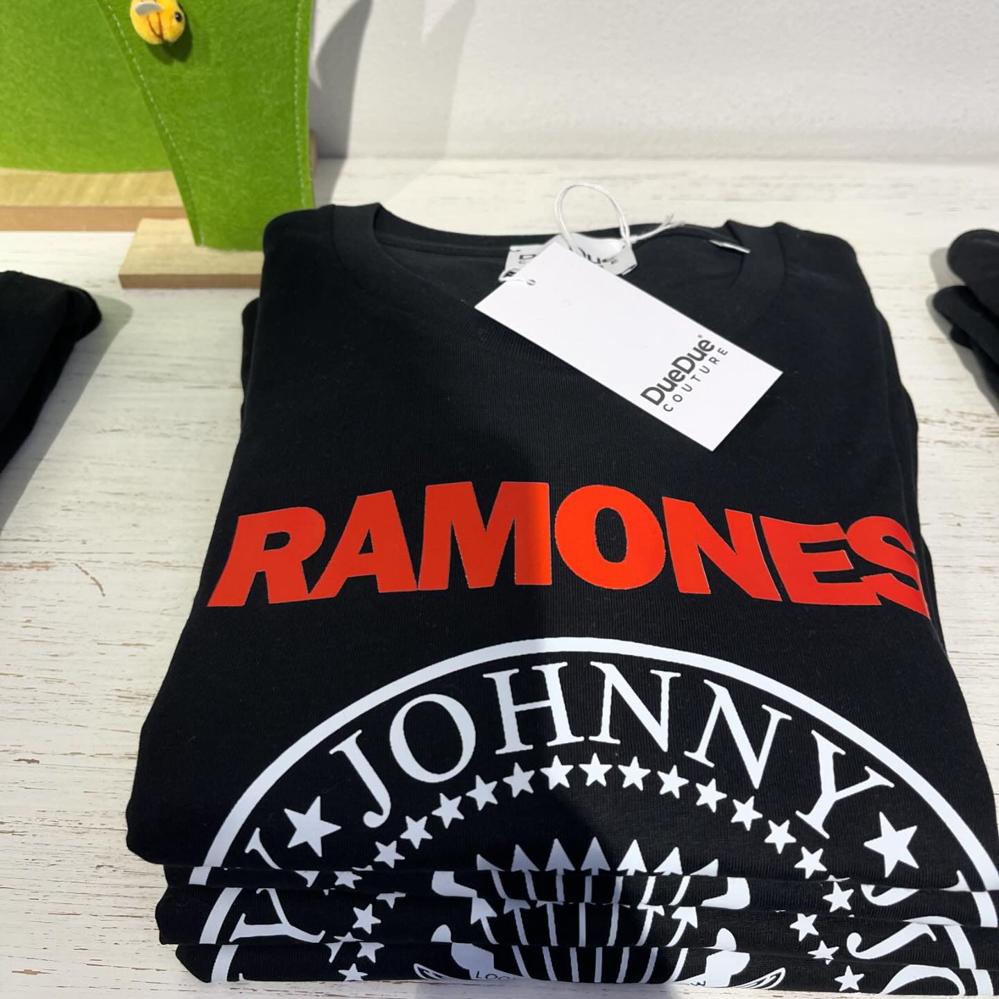 Arrivate le nuove t-shirt 🤩🤩RAMONES  e tante altre !!!! 