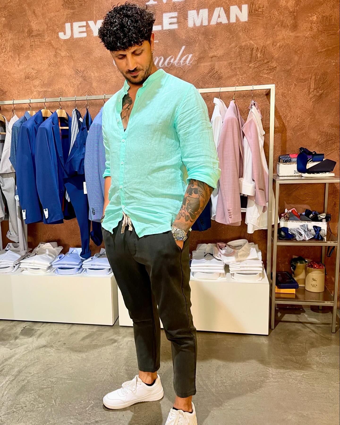 Vogliamo parlare di come sta’ questo colore al nostro Stefano🤩🤩